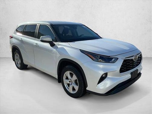2024 Toyota Highlander LE