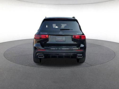 2025 Mercedes-Benz GLB 250 4MATIC