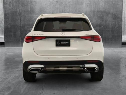 2025 Mercedes-Benz GLC 300 4MATIC