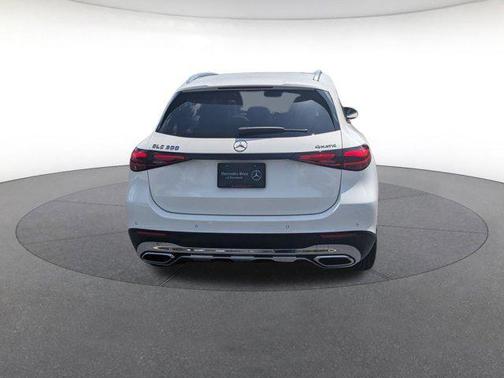 2025 Mercedes-Benz GLC 300 4MATIC