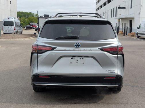 2023 Toyota Sienna Platinum 7 Passenger