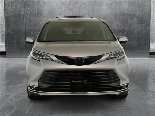 2023 Toyota Sienna Platinum 7 Passenger