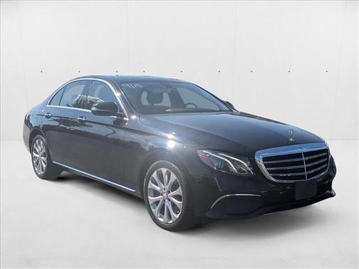 2017 Mercedes-Benz E-Class 4MATIC