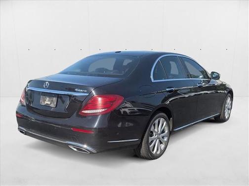 2017 Mercedes-Benz E-Class 4MATIC