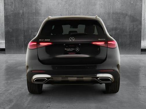 2025 Mercedes-Benz GLC 300 4MATIC