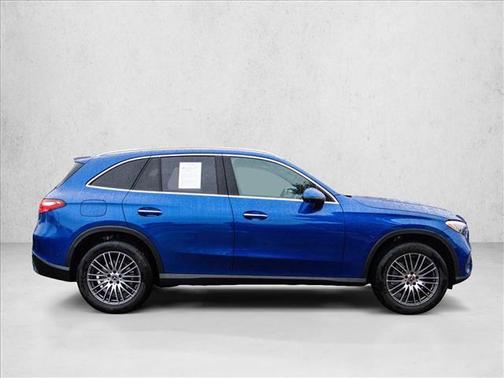 2025 Mercedes-Benz GLC 300 4MATIC
