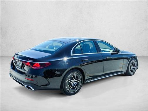 Obsidian Black Metallic 2027 Mercedes-Benz E-Class E 450 4MATIC