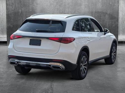 2025 Mercedes-Benz GLC 300 4MATIC