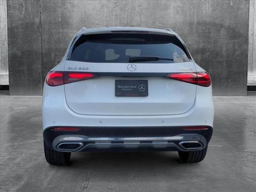 2025 Mercedes-Benz GLC 300 4MATIC