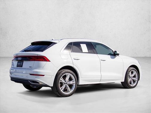 Carrara White 2022 Audi Q8 55 Premium Plus