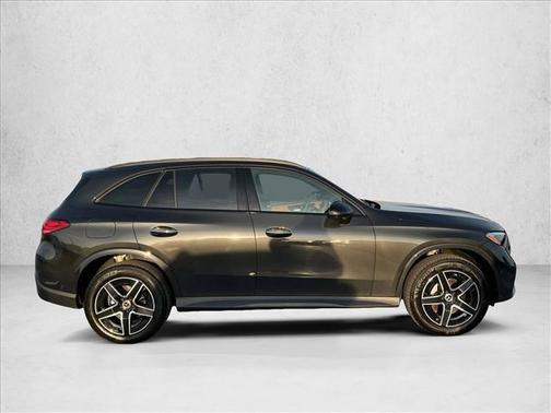 Graphite Grey Metallic 2026 Mercedes-Benz GLC 300 4MATIC