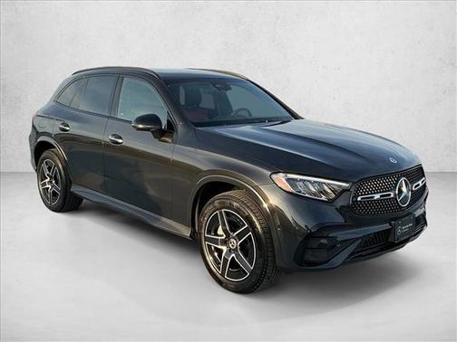Graphite Grey Metallic 2026 Mercedes-Benz GLC 300 4MATIC