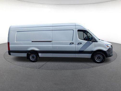 2025 Mercedes-Benz Sprinter 2500 High Roof