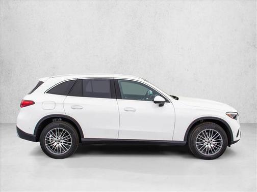 Polar White 2026 Mercedes-Benz GLC 300 4MATIC
