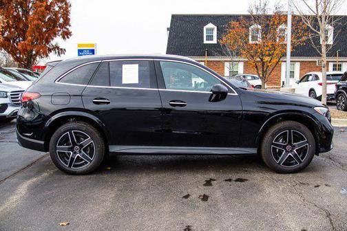 2025 Mercedes-Benz GLC 300 4MATIC