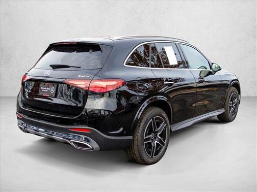2025 Mercedes-Benz GLC 300 4MATIC
