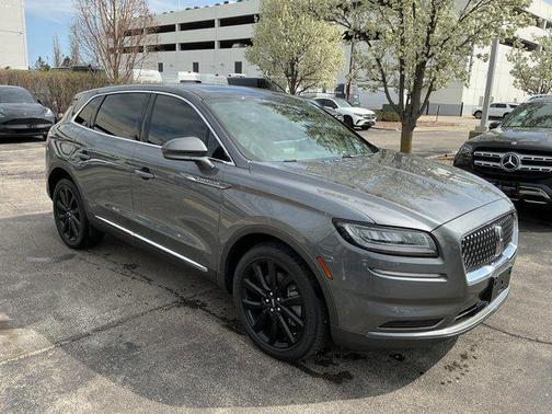 Asher Gray Metallic Clearcoat 2022 Lincoln Nautilus Reserve