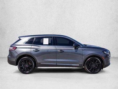 Asher Gray Metallic Clearcoat 2022 Lincoln Nautilus Reserve
