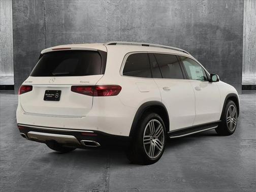 2025 Mercedes-Benz GLS 450 4MATIC