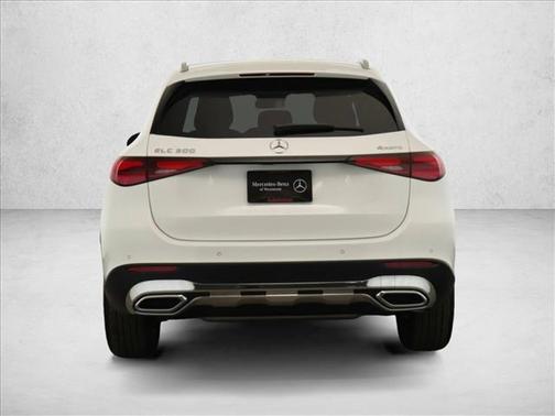 2025 Mercedes-Benz GLC 300 4MATIC