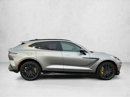 2024 Aston Martin DBX 707