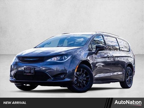 2020 Chrysler Pacifica L