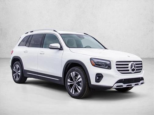 Polar White 2026 Mercedes-Benz GLB 250 4MATIC