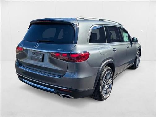 2026 Mercedes-Benz GLS 450 4MATIC