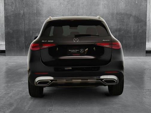 2025 Mercedes-Benz GLC 300 4MATIC