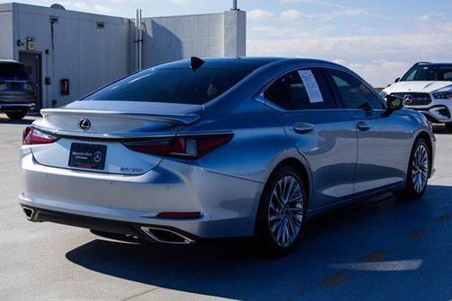 2022 Lexus ES 350 Ultra Luxury