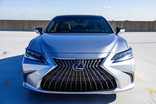 2022 Lexus ES 350 Ultra Luxury