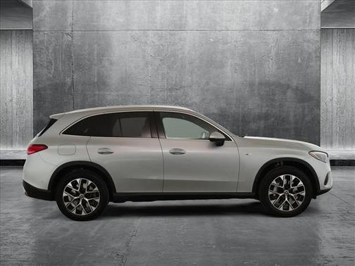 2025 Mercedes-Benz GLC 350e Base