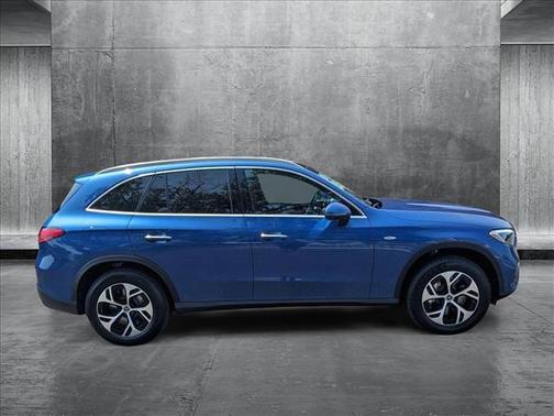 2025 Mercedes-Benz GLC 350e Base