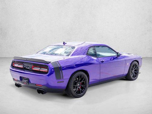 Plum Crazy Pearlcoat 2019 Dodge Challenger R/T Scat Pack