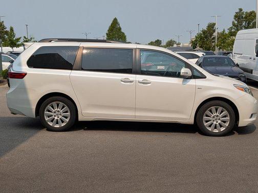 2016 Toyota Sienna Limited