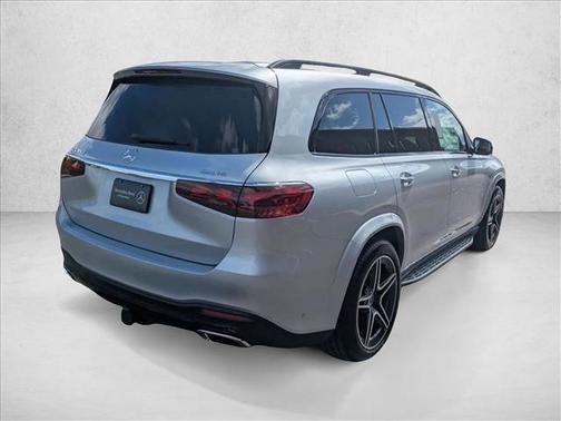 2026 Mercedes-Benz GLS 450 4MATIC
