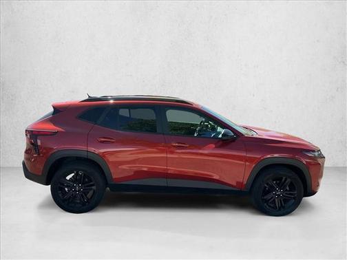 Cayenne Orange Metallic 2024 Chevrolet Trax FWD ACTIV