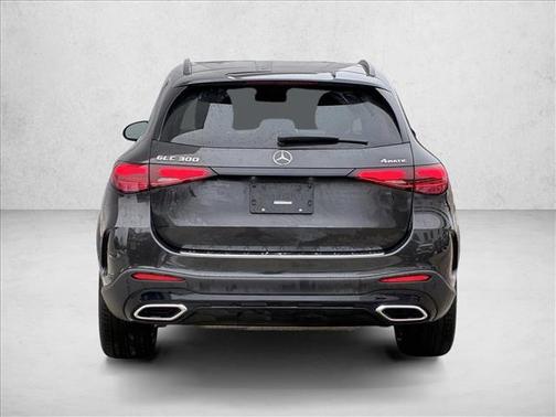 2026 Mercedes-Benz GLC 300 4MATIC