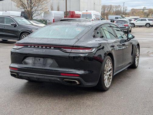 2022 Porsche Panamera Platinum Edition