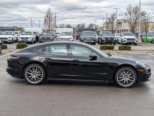 2022 Porsche Panamera Platinum Edition
