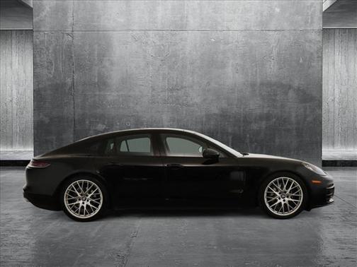 2022 Porsche Panamera Platinum Edition