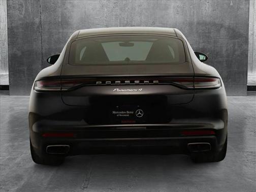 2022 Porsche Panamera Platinum Edition