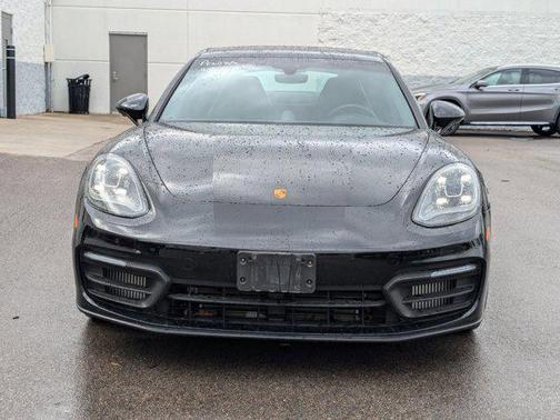 2022 Porsche Panamera Platinum Edition
