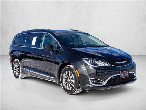 2019 Chrysler Pacifica Touring-L Plus