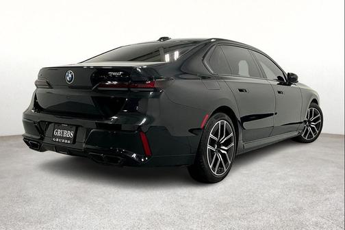 2023 BMW 760 i xDrive