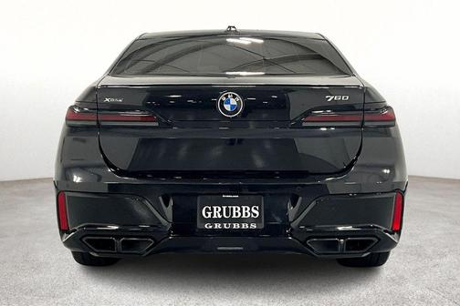 2023 BMW 760 i xDrive