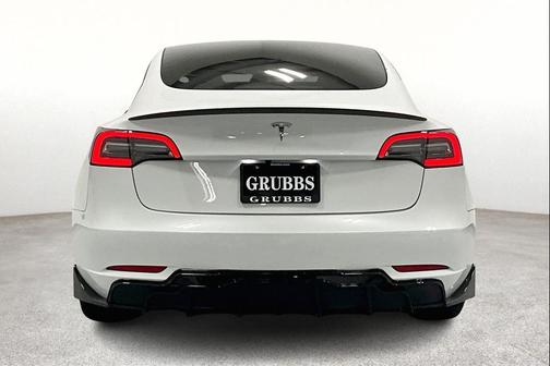 2023 Tesla Model 3 Performance