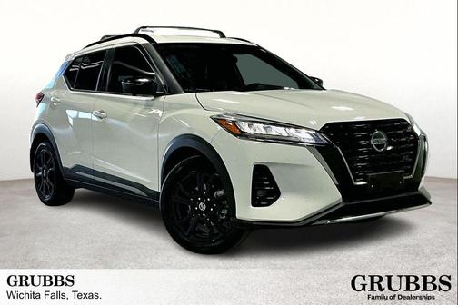 2021 Nissan Kicks SR