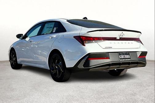 2026 Hyundai ELANTRA Sport