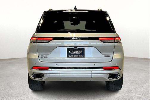 2023 Jeep Grand Cherokee Summit